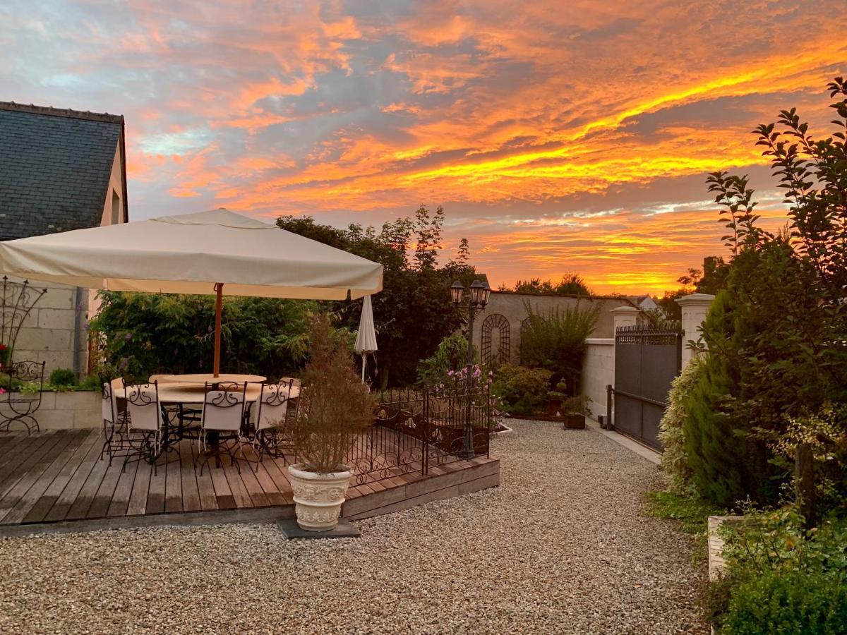 Bed and Breakfast L'Ange Est Reveur Langeais Exterior foto