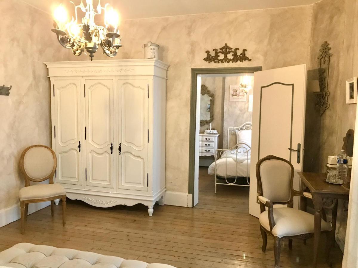 Bed and Breakfast L'Ange Est Reveur Langeais Exterior foto