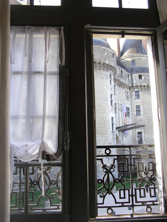 Bed and Breakfast L'Ange Est Reveur Langeais Exterior foto