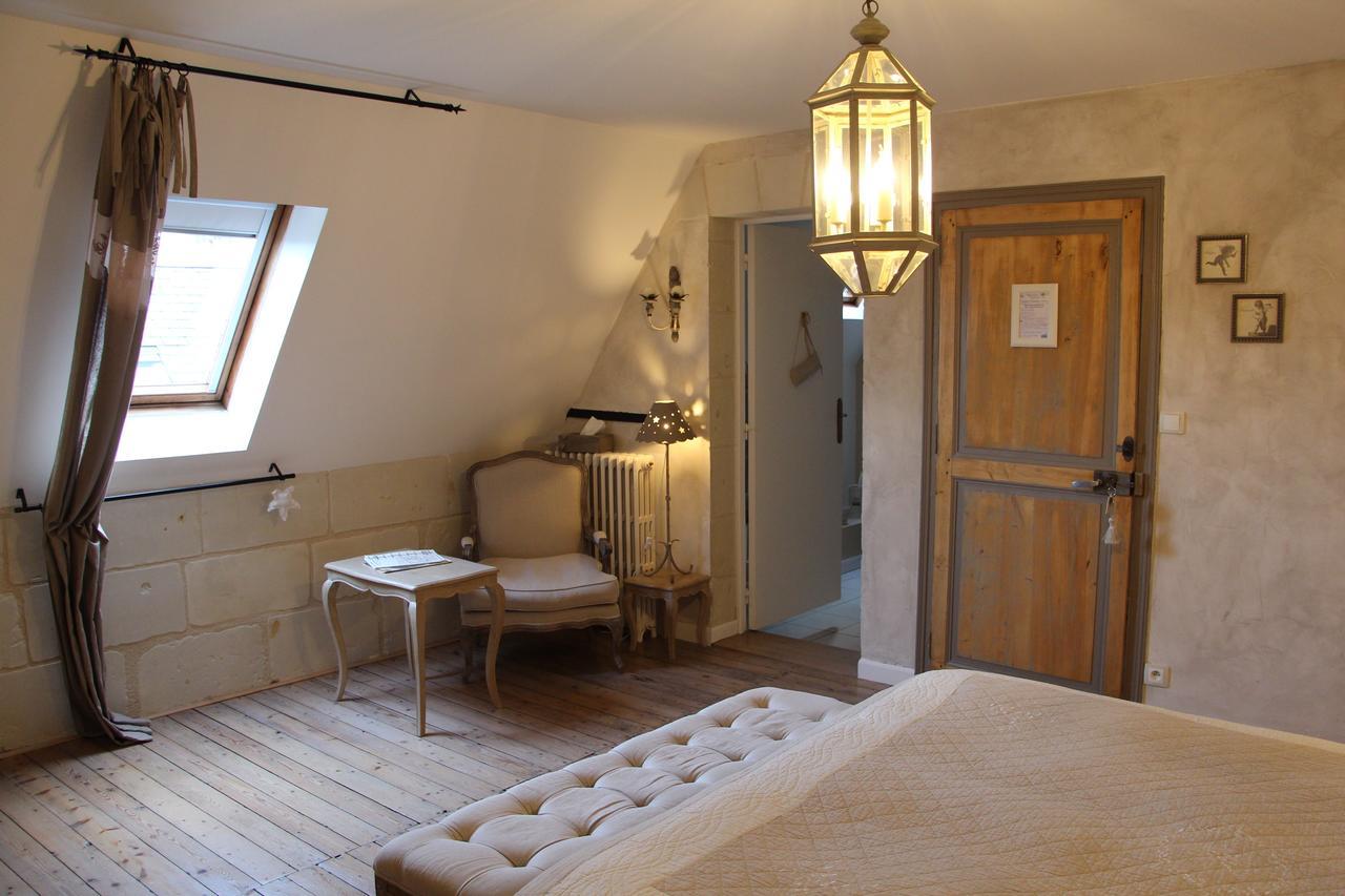 Bed and Breakfast L'Ange Est Reveur Langeais Exterior foto